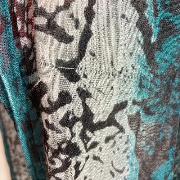 Bundle of 2 Fashion Scarves- Red and Blue - Picture 11 of 12